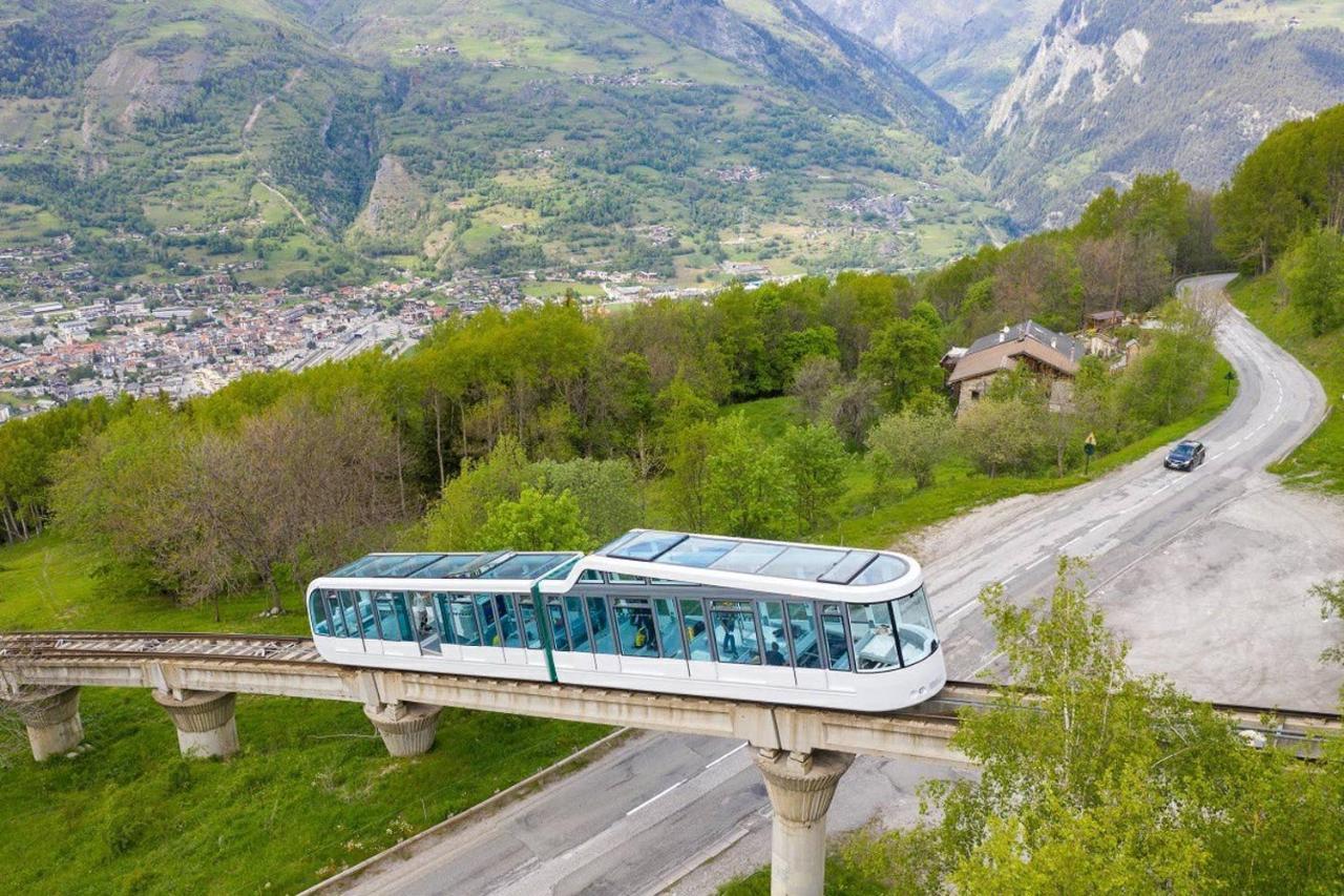 Le Cyprès en centre ville Bourg-Saint-Maurice Extérieur photo